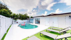 Casa Lucia 5BR Home with Pool Near Hard Rock Casino home